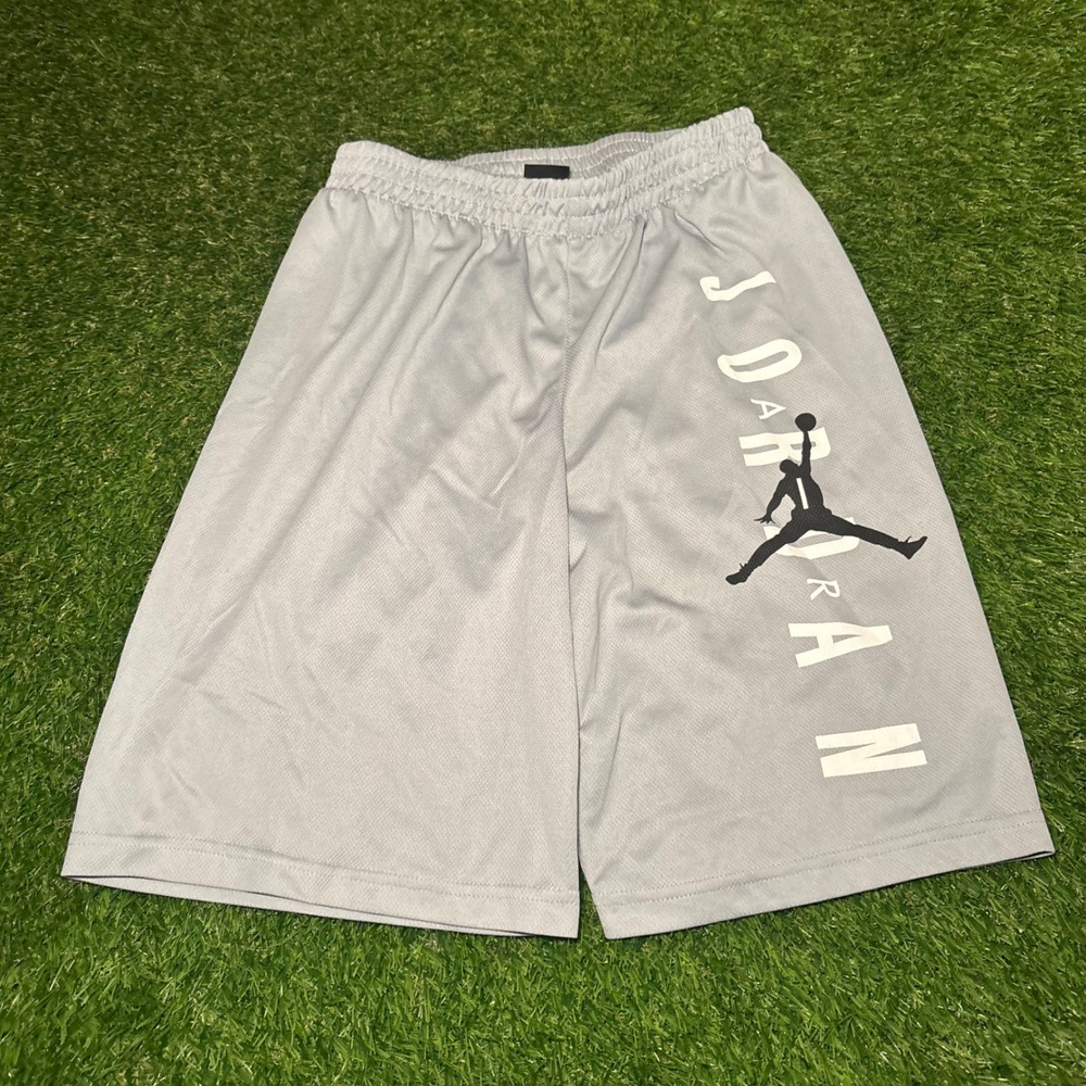 Jordan Boys XL Gray Mesh Basketball Athletic Shorts Jumpman Logo 13-15 Years